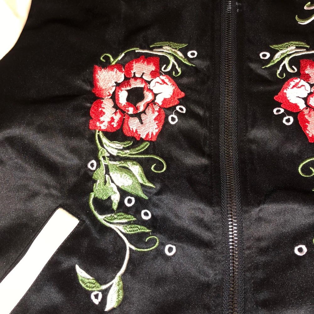 jacket - Picture 2 of 3